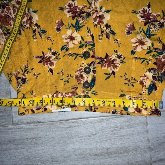 Love Tree Yellow Floral Boho Cropped Wide Leg Pants, Women’s Size Medium - Picture 5 of 6